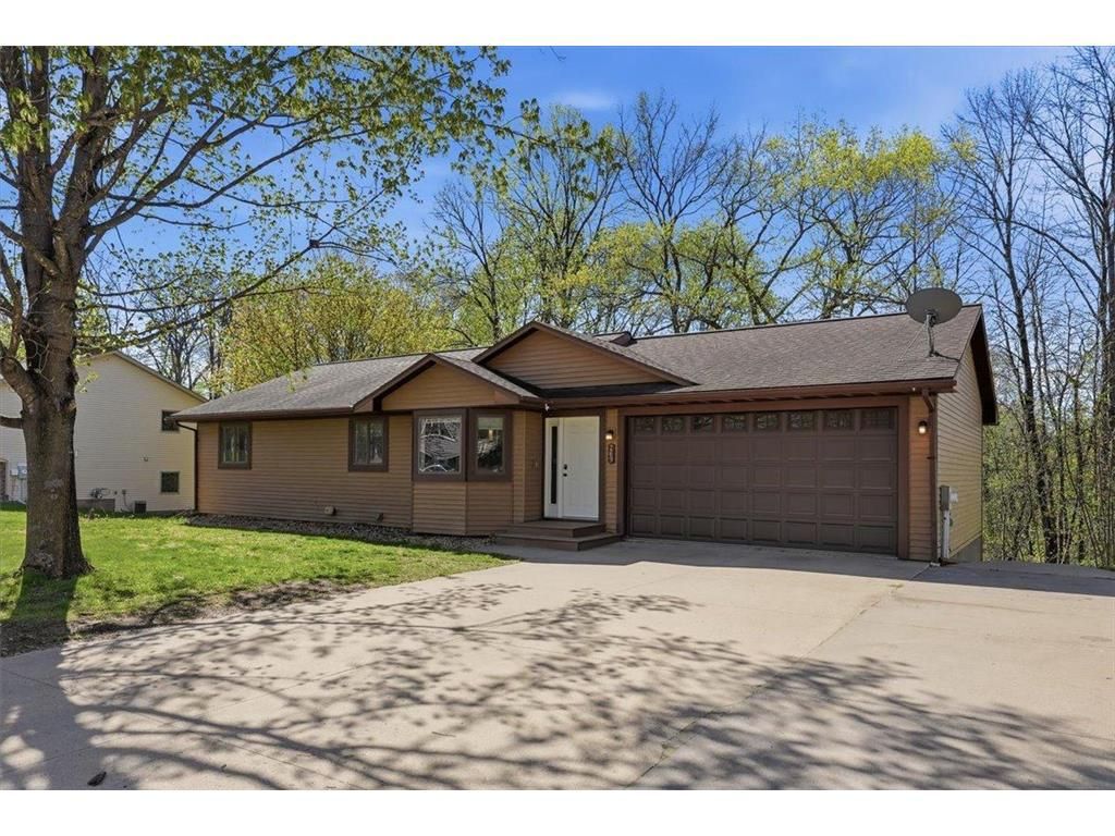 Photo of 269 E Sunset LANE, Ellsworth, WI 54011 (MLS # 7064197)