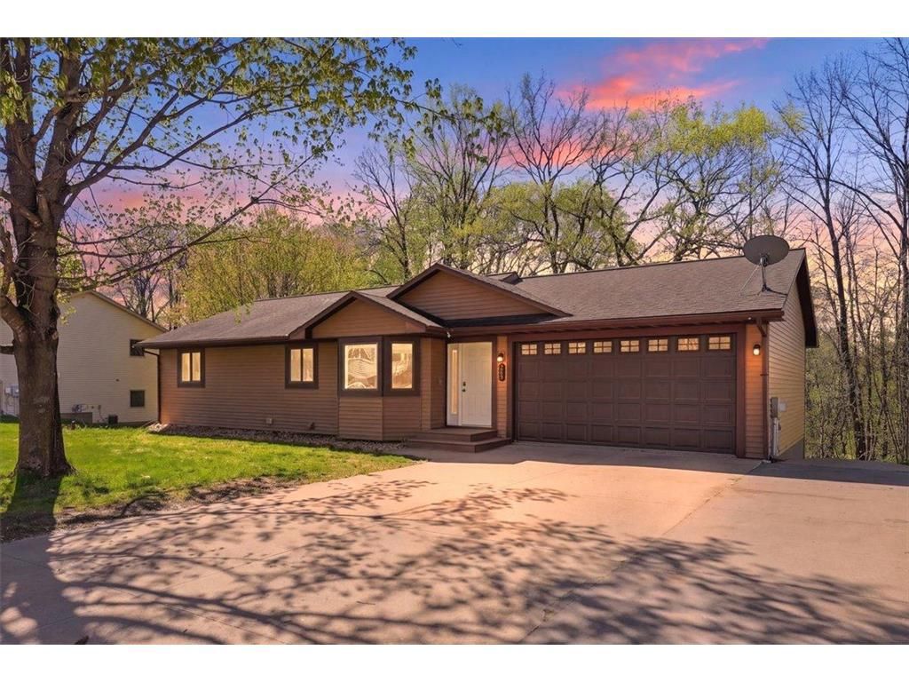 Photo of 269 E Sunset LANE, Ellsworth, WI 54011 (MLS # 7064197)