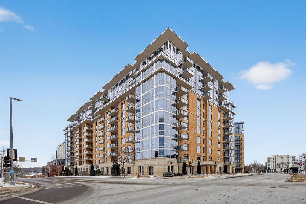 Photo of 625 N Segoe ROAD #404, Madison, WI 53705 (MLS # 2017938)