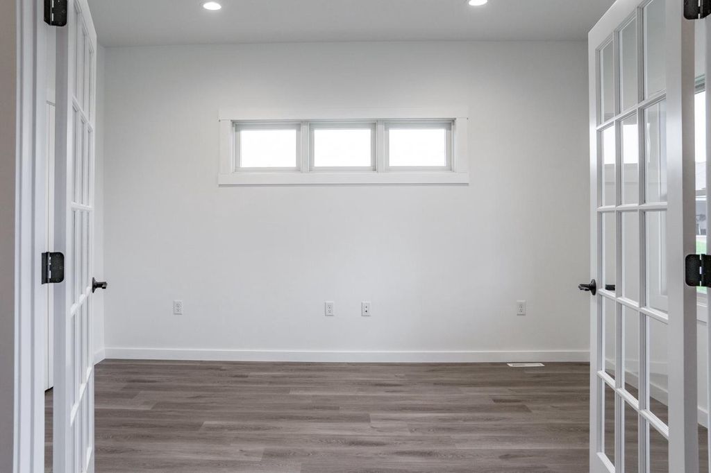 Photo of W4946 Battlestone Station ROAD #23, La Crosse, WI 54601 (MLS # 1939725)