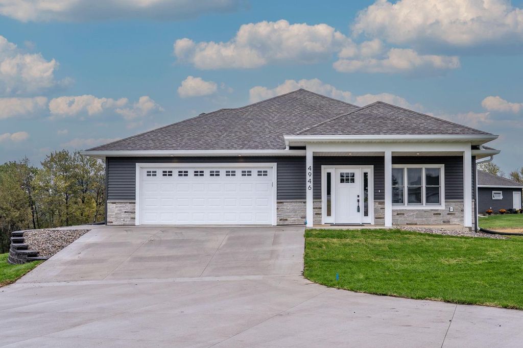 Photo of W4946 Battlestone Station ROAD #23, La Crosse, WI 54601 (MLS # 1939725)