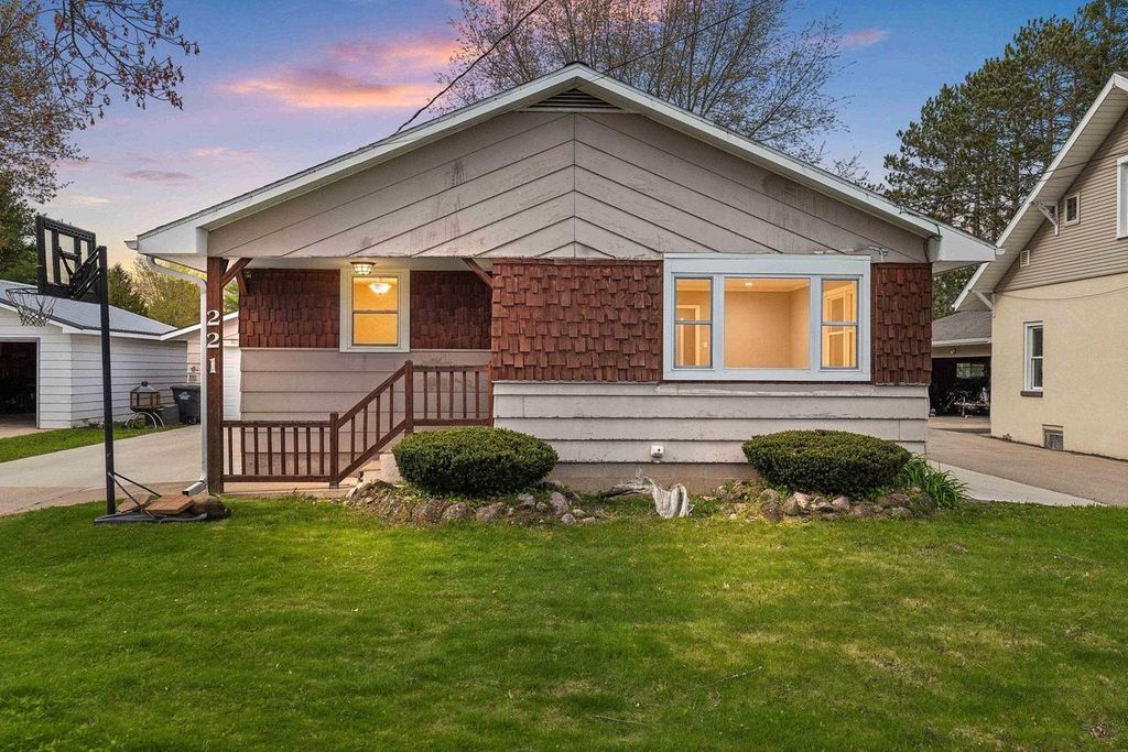 Photo of 221 River HEIGHTS, Shawano, WI 54166 (MLS # 50324953)