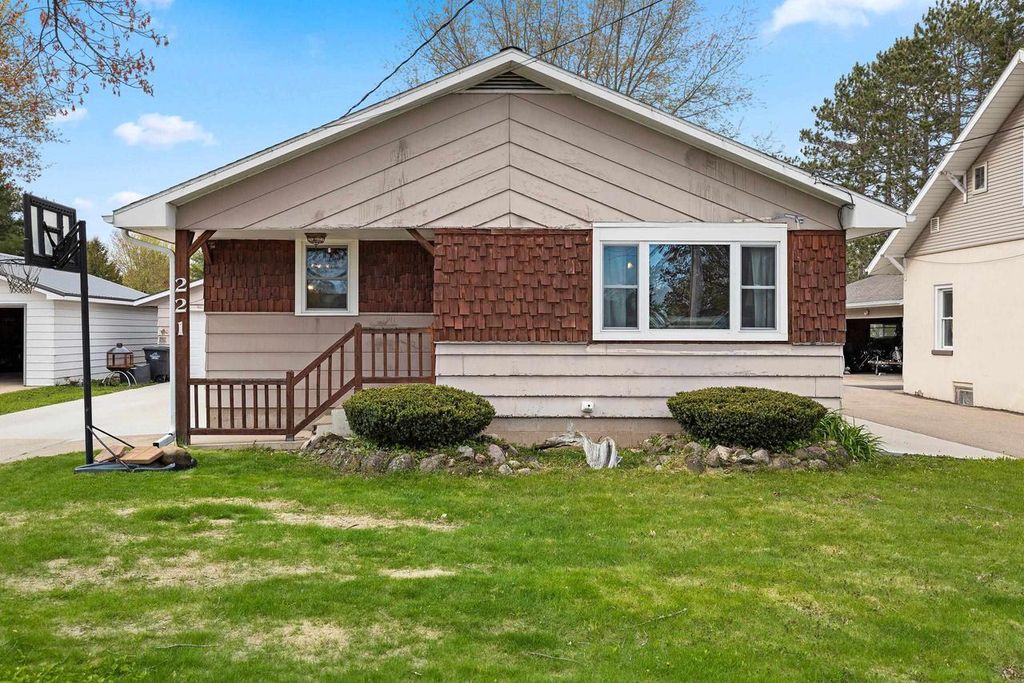 Photo of 221 River HEIGHTS, Shawano, WI 54166 (MLS # 50324953)