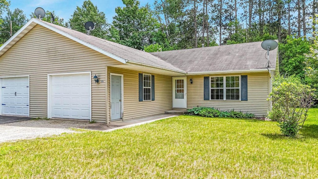 Photo of 225 E Center STREET, Wautoma, WI 54982 (MLS # 50328285)
