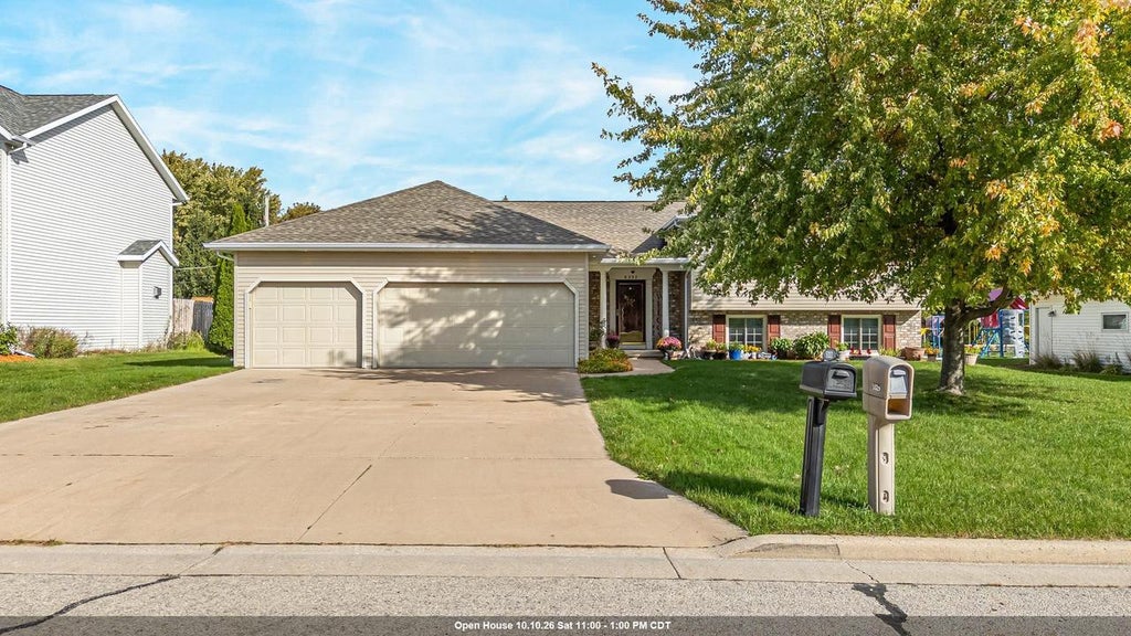 Photo of 5332 W Pleasant WAY, Appleton, WI 54913 (MLS # 50334056)