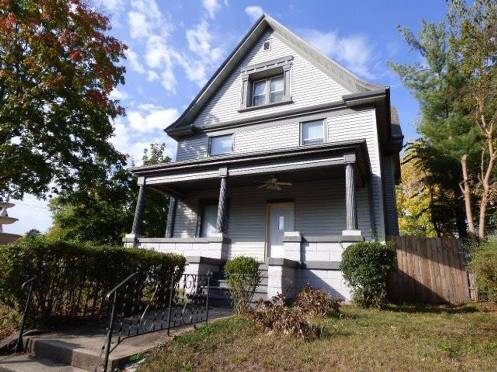 Photo of 423 Portland AVENUE, Beloit, WI 53511 (MLS # 2011178)