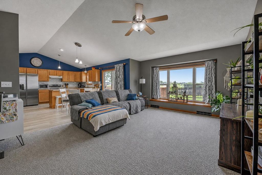 Photo of 195 S 6th STREET, Evansville, WI 53536 (MLS # 2022062)