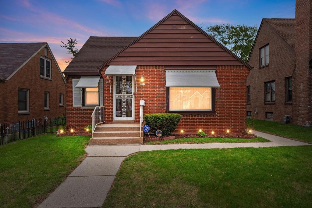 Photo of 4150 N 46th STREET, Milwaukee, WI 53216 (MLS # 1962366)