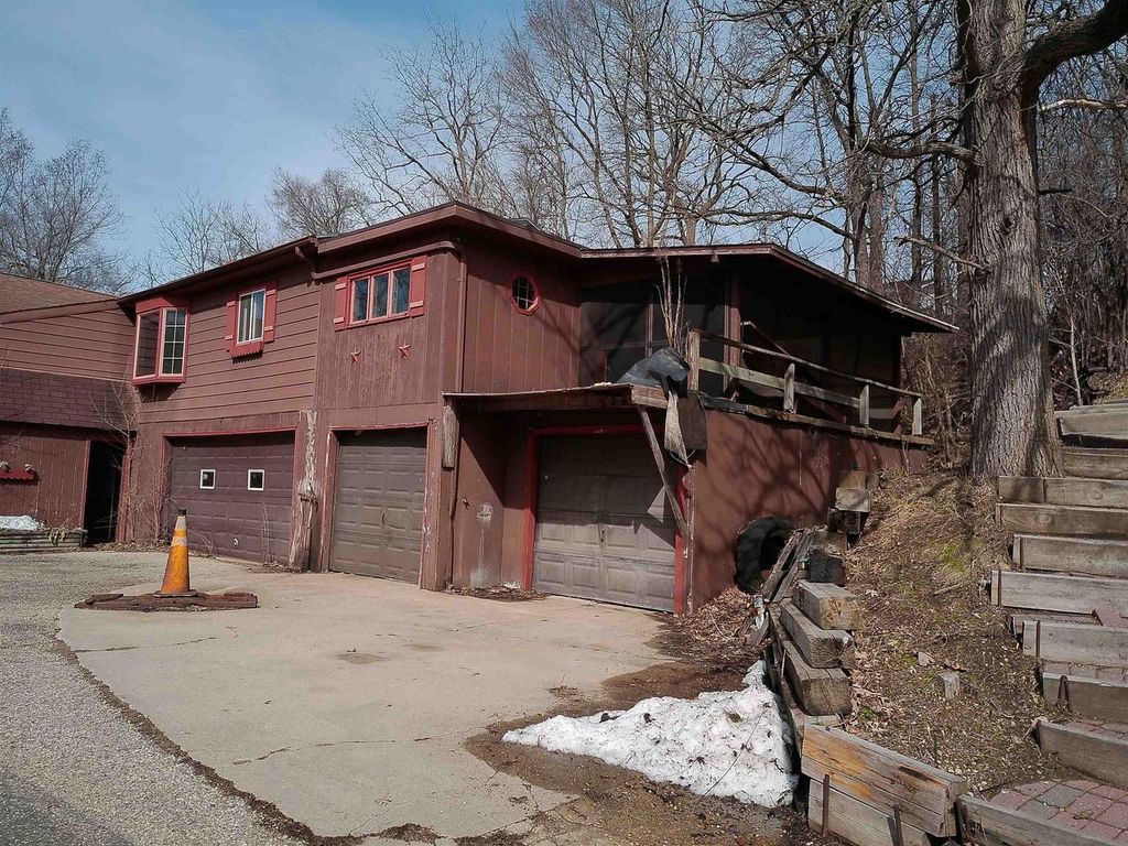 Photo of 142 Beach AVENUE, Edgerton, WI 53534 (MLS # 2018950)