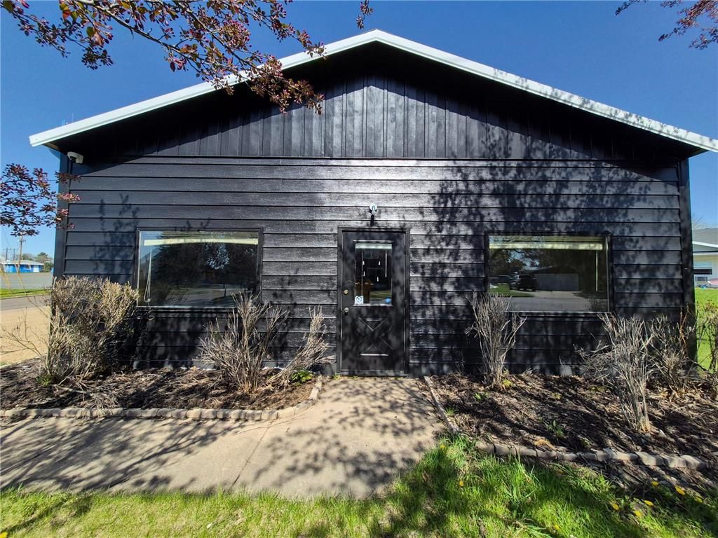 Photo of 225 5th STREET, Clear Lake, WI 54005 (MLS # 7066761)