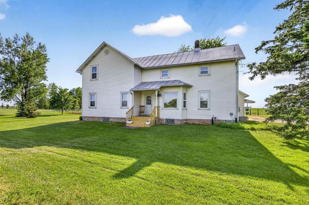 Photo of N8717 State Hwy 57, Brillion, WI 54110 (MLS # 50327014)