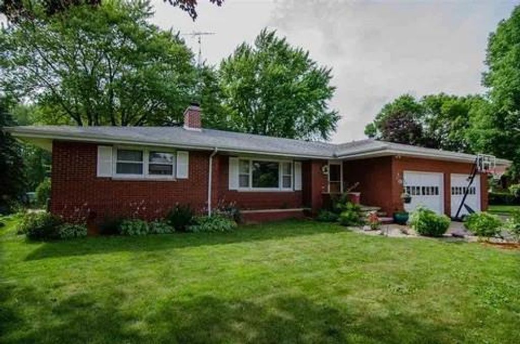 Photo of 109 Jansen DRIVE, Fox Lake, WI 53933 (MLS # 2015820)