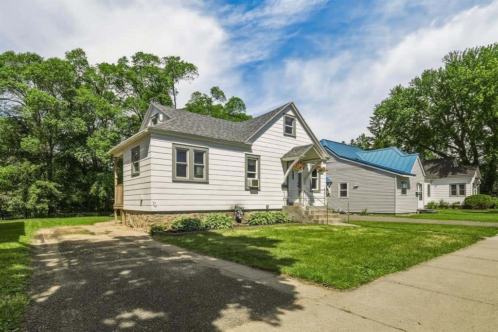 Photo of 1025 Main STREET, Bloomer, WI 54724 (MLS # 1602435)