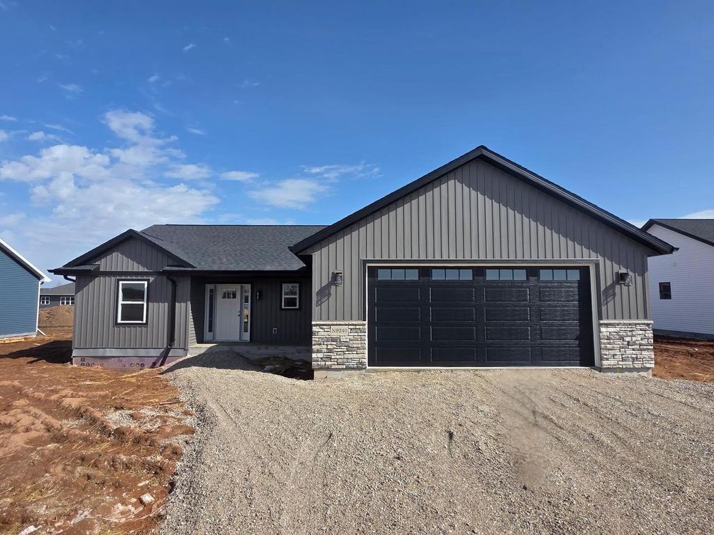 Photo of N9240 Homestead LANE, Appleton, WI 54915 (MLS # 50322071)