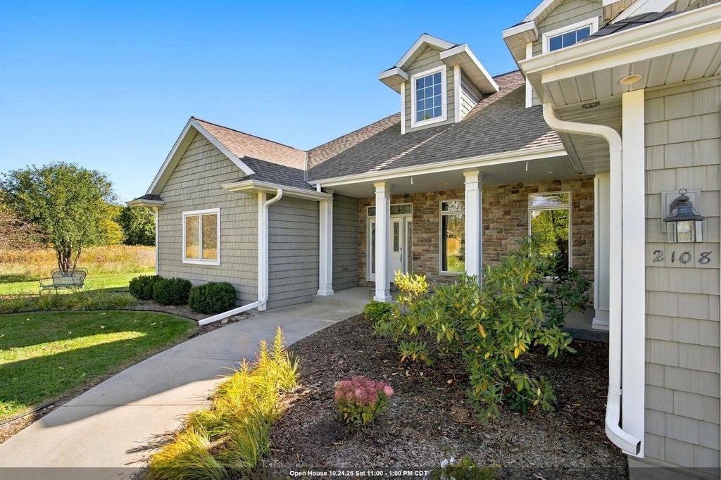 Photo of 2108 Fox Field COURT, De Pere, WI 54115 (MLS # 50334866)