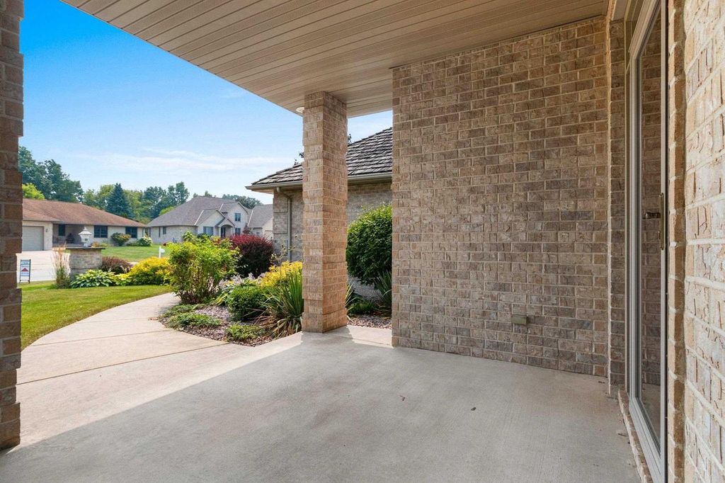 Photo of 3399 Sonata DRIVE, Green Bay, WI 54311 (MLS # 50319499)