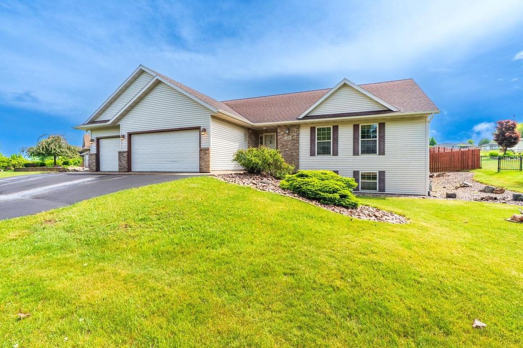 Photo of 1430 Sumner STREET, Wausau, WI 54403 (MLS # 22602680)