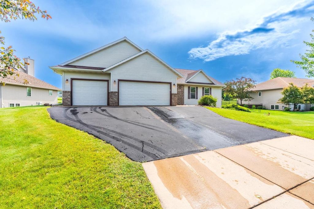 Photo of 1430 Sumner STREET, Wausau, WI 54403 (MLS # 22602680)
