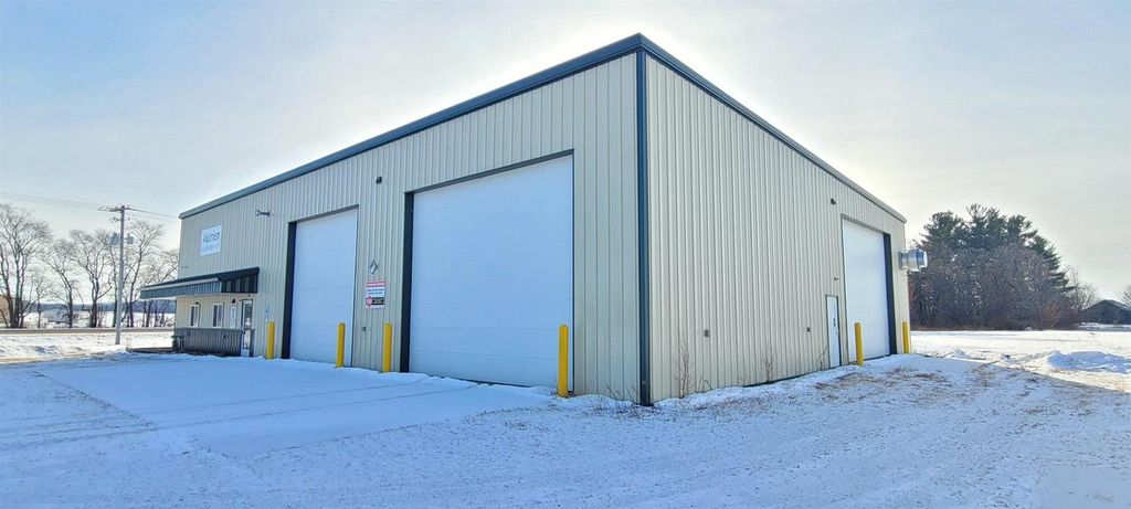 Photo of 9072 County Road Bb, Plainfield, WI 54966 (MLS # 22600019)