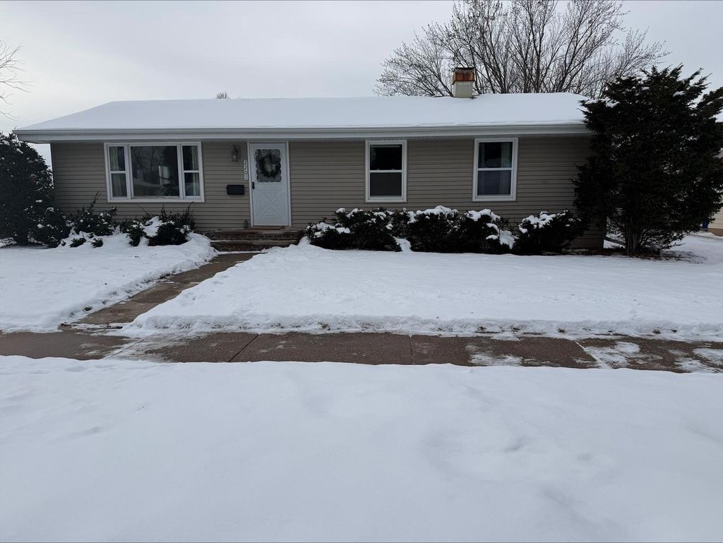 Photo of 2201 N Elinor STREET, Appleton, WI 54914 (MLS # 50317381)