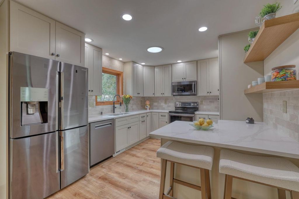 Photo of 813 High STREET, Oconomowoc, WI 53066 (MLS # 1945798)