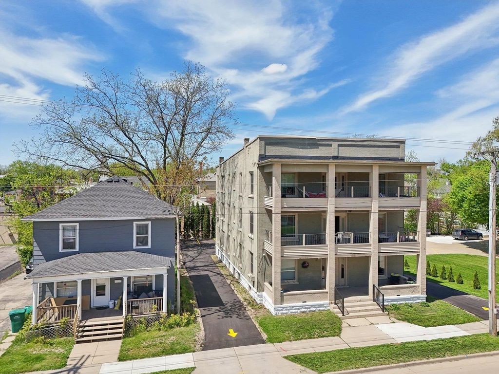 Photo of 108 N Main STREET, Edgerton, WI 53534 (MLS # 2018908)