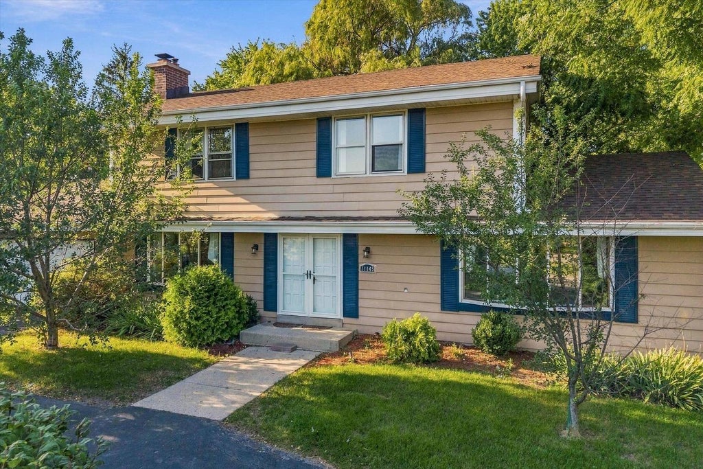 Photo of 11145 N Riverland COURT, Mequon, WI 53092 (MLS # 1982308)