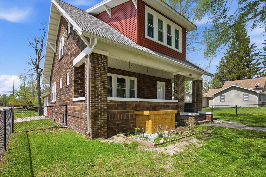 Photo of 601 Vine STREET, Wisconsin Dells, WI 53965 (MLS # 2022490)