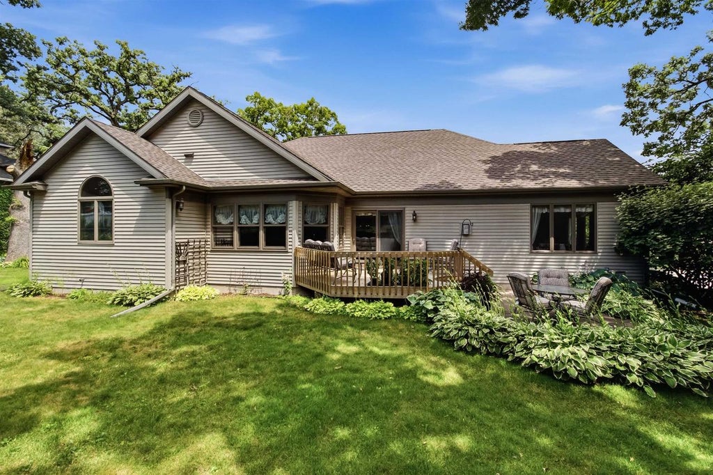 Photo of 541 Lincoln STREET, Waterloo, WI 53594 (MLS # 2027084)