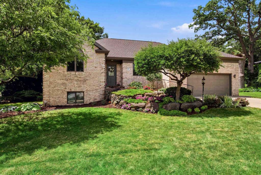 Photo of 541 Lincoln STREET, Waterloo, WI 53594 (MLS # 2027084)