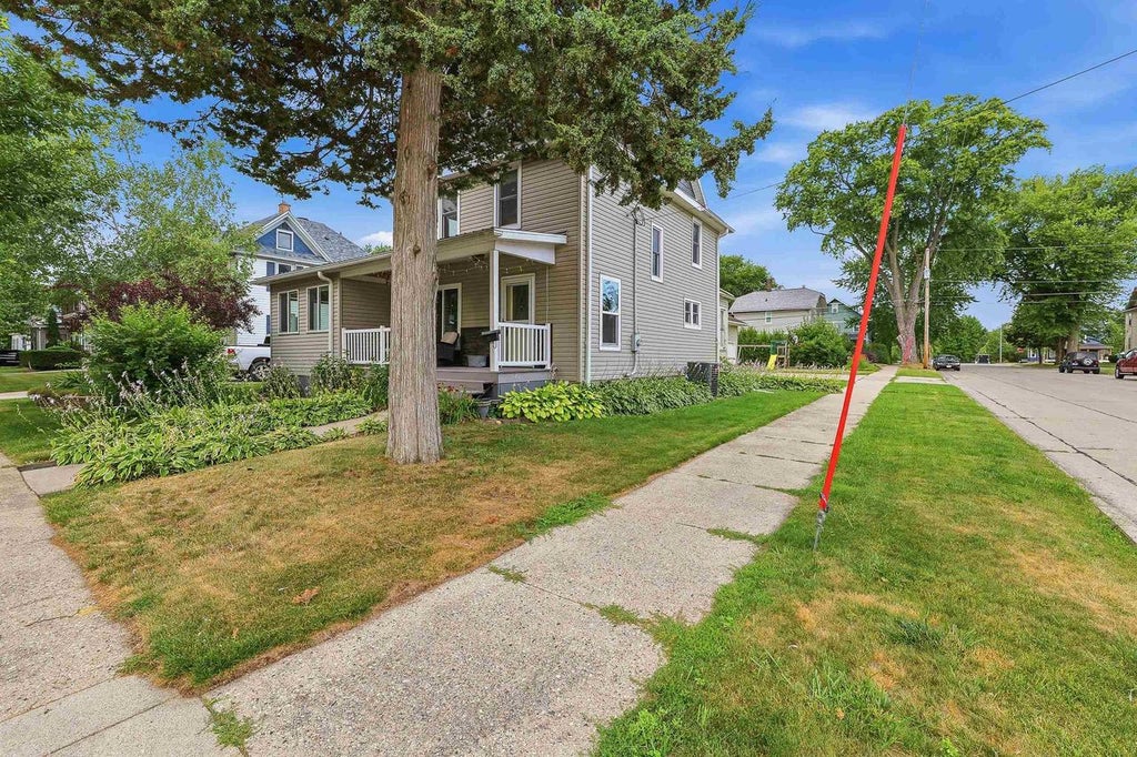 Photo of 118 Pleasant STREET, Beaver Dam, WI 53916 (MLS # 2028507)
