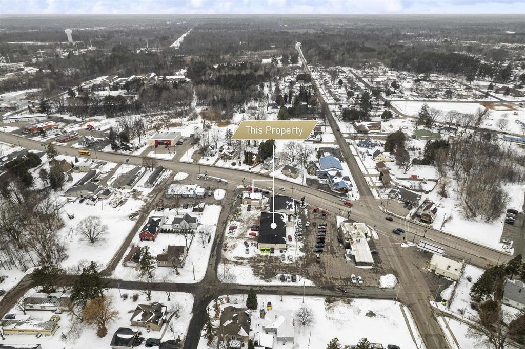 Photo of 1316 Marinette AVENUE, Marinette, WI 54157 (MLS # 50321138)