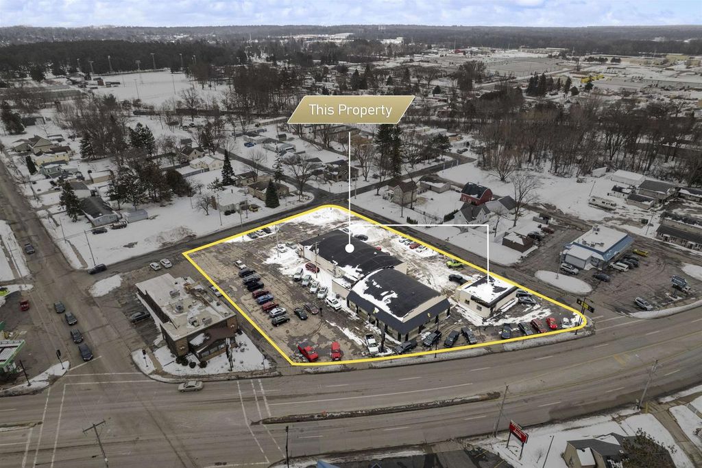 Photo of 1316 Marinette AVENUE, Marinette, WI 54157 (MLS # 50321138)