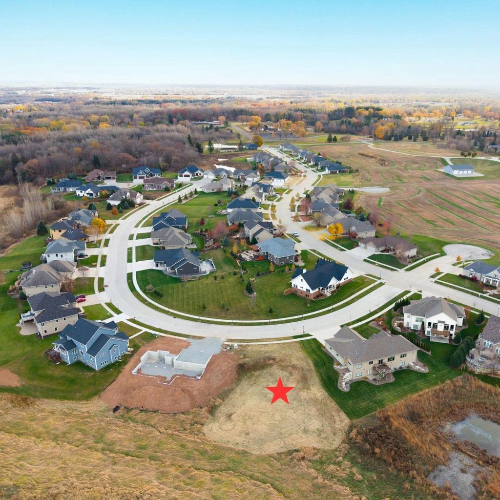 Photo of 6658 N Headwall CIRCLE, Appleton, WI 54913 (MLS # 50318184)