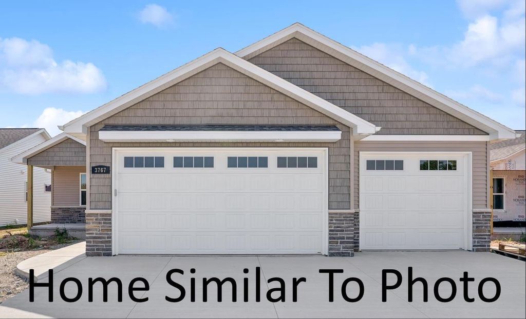 Photo of 3668 E Gladiolus PLACE, Appleton, WI 54913 (MLS # 50319924)