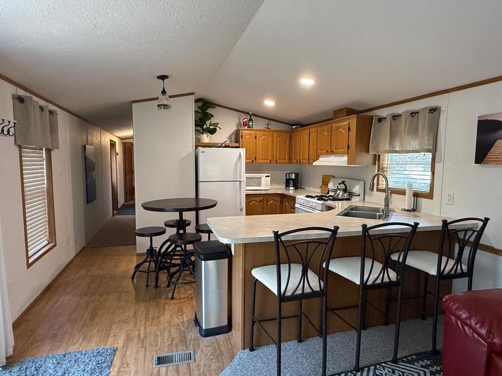 Photo of W5008 S Pathfinder CIRCLE, Shawano, WI 54166 (MLS # 50322050)