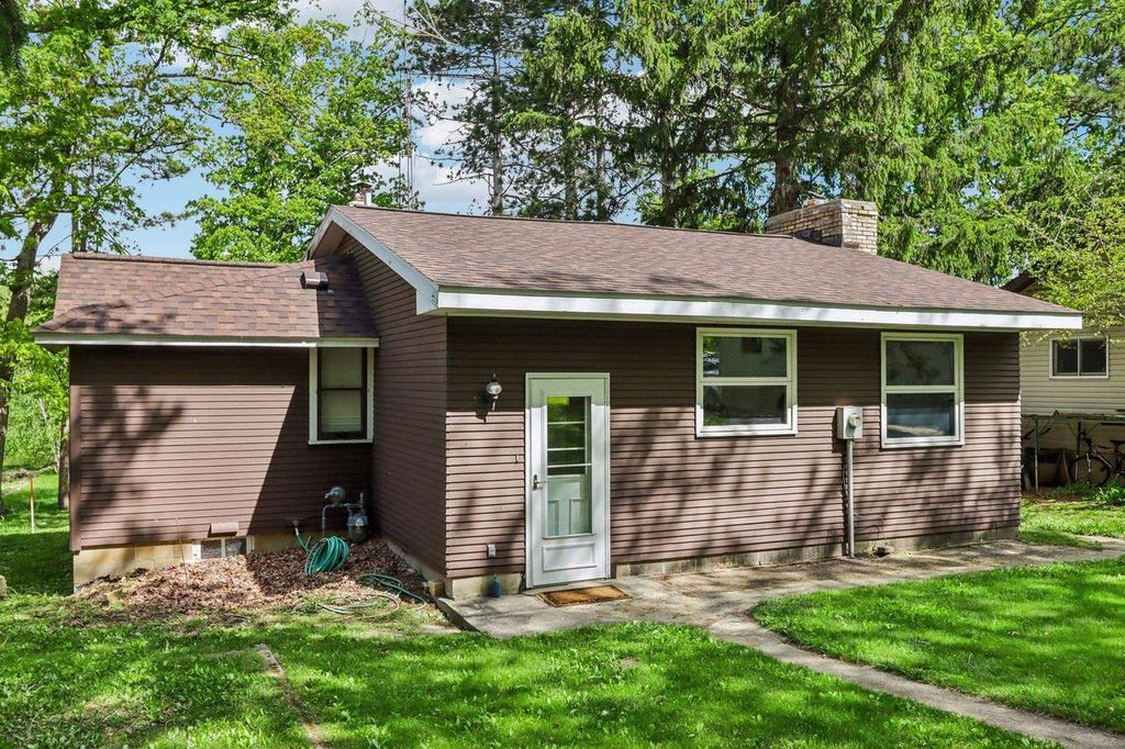 Photo of N3901 Wildcat ROAD, Poynette, WI 53955 (MLS # 2016840)