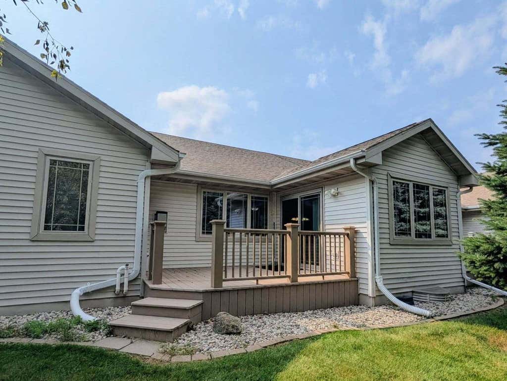 Photo of 2645 Havenwood Dr DRIVE #C, Oshkosh, WI 54904 (MLS # 1976676)
