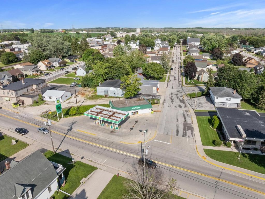 Photo of 227 S Calumet DRIVE, Valders, WI 54245 (MLS # 1942020)