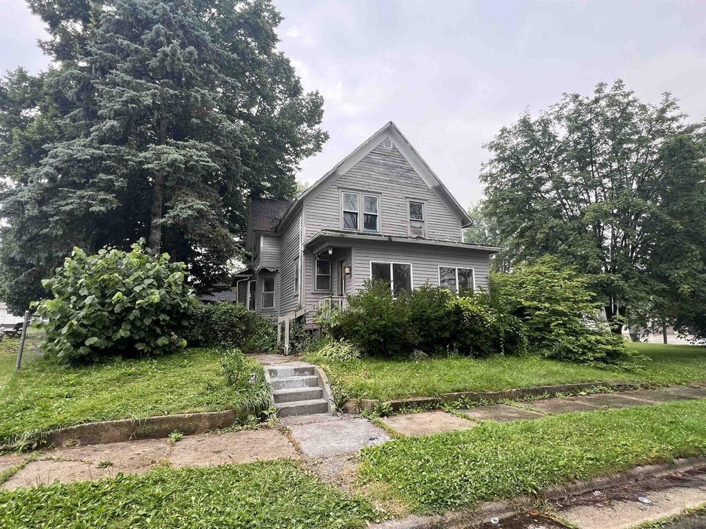 Photo of 511 Frank AVENUE, Algoma, WI 54201 (MLS # 50329410)