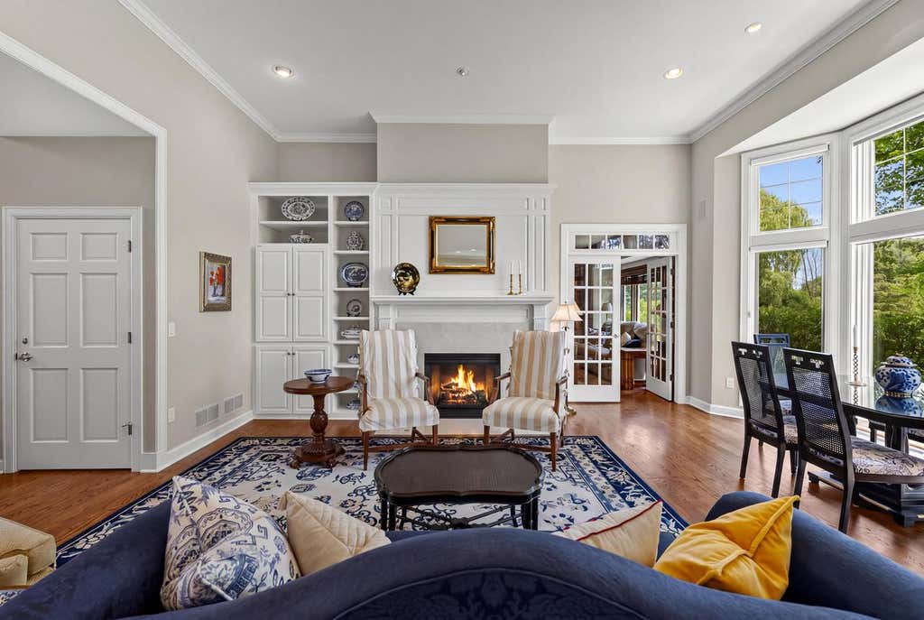 Photo of 2053 W Hidden Reserve CIRCLE, Mequon, WI 53092 (MLS # 1969230)