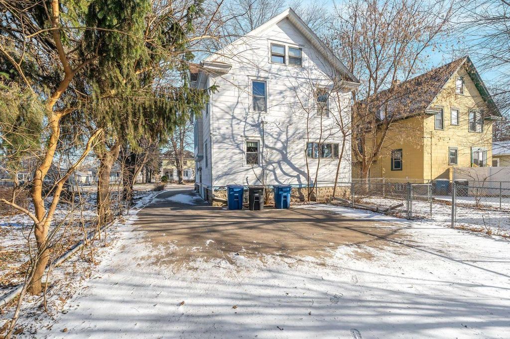 Photo of 1641 Jackson STREET, Oshkosh, WI 54901 (MLS # 50320022)