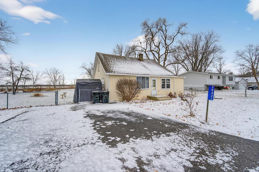 Photo of 28421 107th STREET, Trevor, WI 53179 (MLS # 1947446)