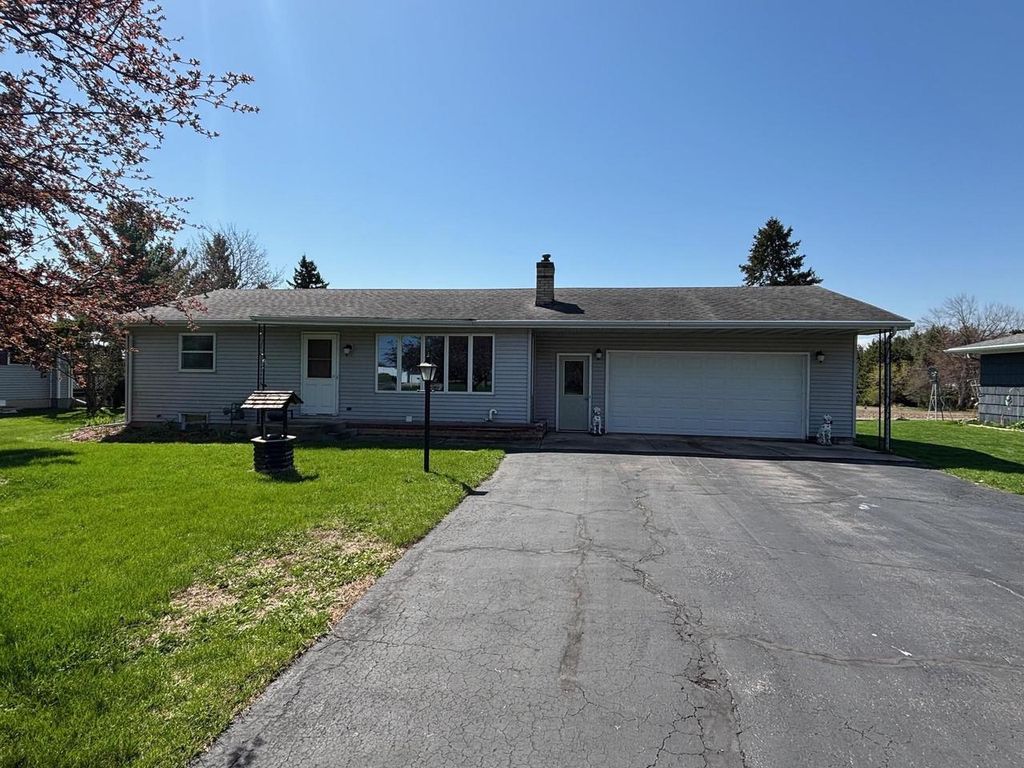 Photo of W13160 Olden ROAD, Ripon, WI 54971 (MLS # 2021293)