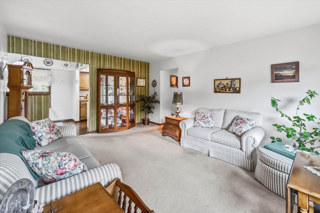 Photo of 7659 N 51st STREET, Milwaukee, WI 53223 (MLS # 1978580)