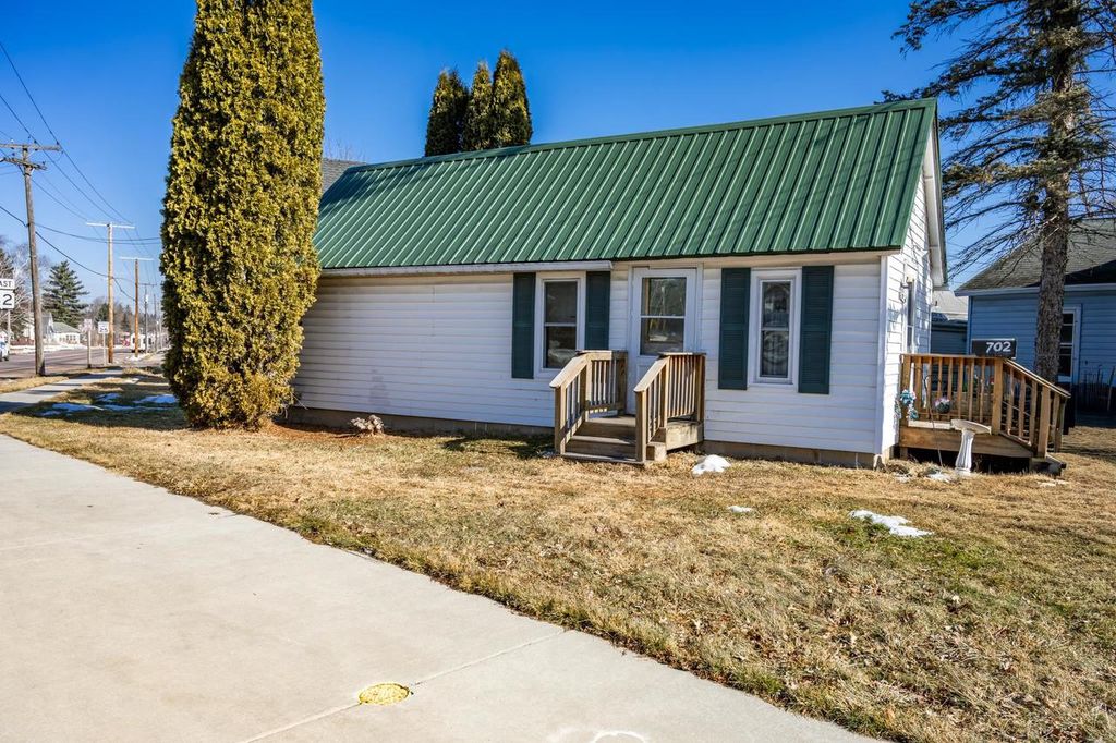 Photo of 702 Academy STREET, Elroy, WI 53929 (MLS # 2017829)