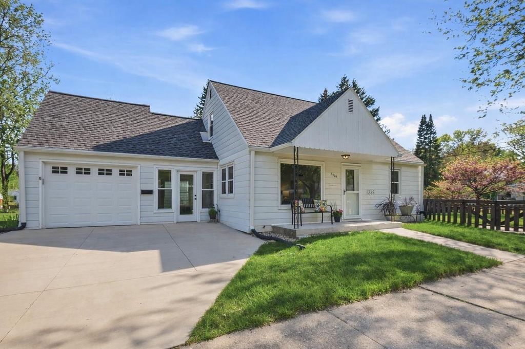 Photo of 3509 Richard STREET, Madison, WI 53714 (MLS # 2022082)