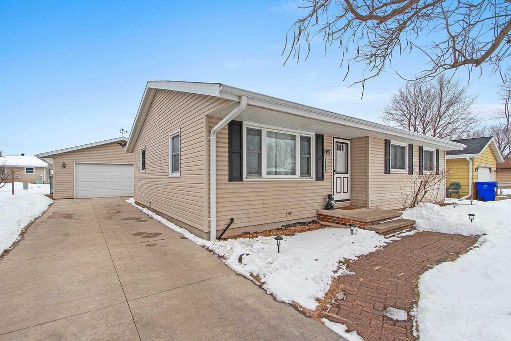 Photo of 2519 S Eric DRIVE, Appleton, WI 54915 (MLS # 50320963)