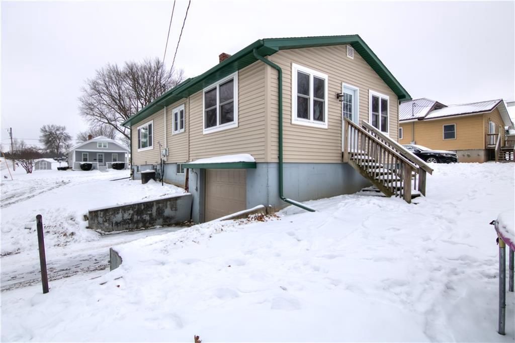 Photo of 701 W 4th STREET, Neillsville, WI 54456 (MLS # 1597362)