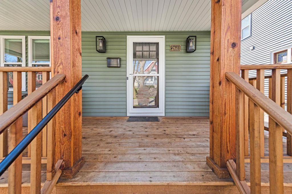 Photo of 2611 S Austin STREET, Milwaukee, WI 53207 (MLS # 1958179)